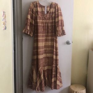 Winnie Fashions Vintage Muumuu